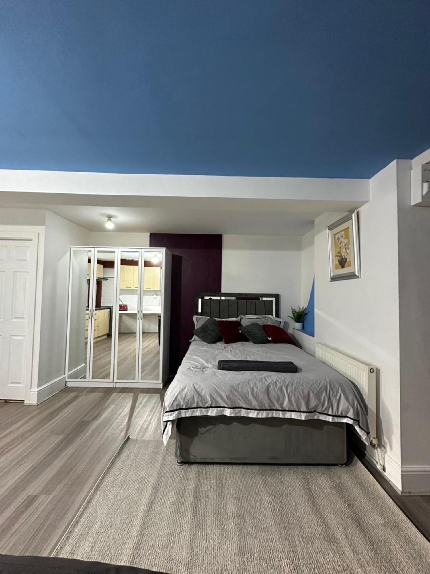 Apartment Modern & Cosy Near Centre